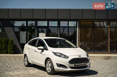 Седан Ford Fiesta 2014 в 