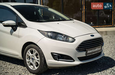 Седан Ford Fiesta 2014 в 
