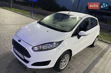 Хэтчбек Ford Fiesta 2016 в Ивано-Франковске