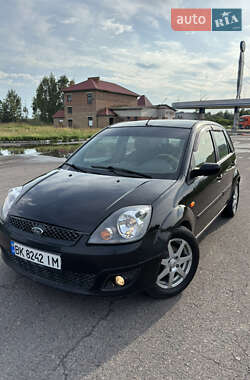 Хэтчбек Ford Fiesta 2008 в Рокитном