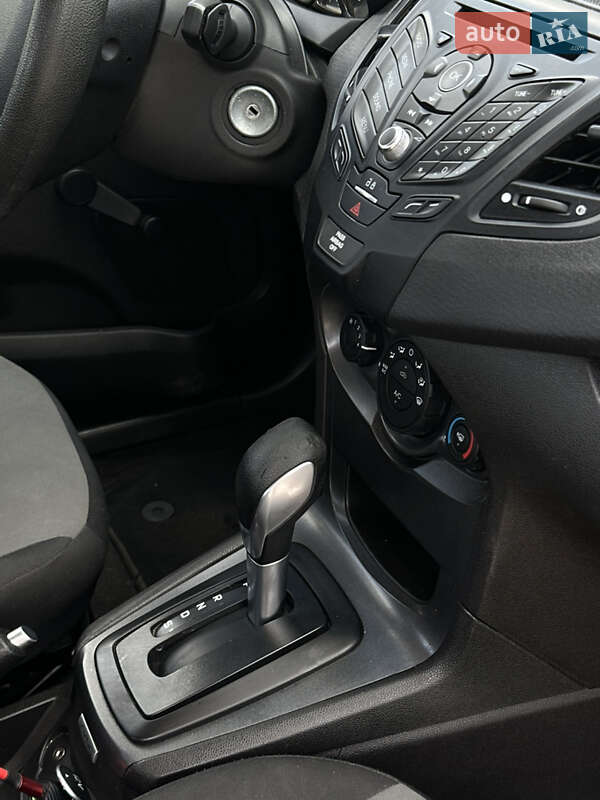 Седан Ford Fiesta 2016 в Шептицькому фото 18 Седан Ford Fiesta 2016 в Шептицькому