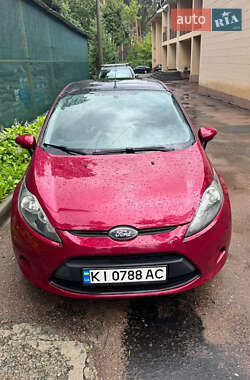 Хэтчбек Ford Fiesta 2011 в Ирпене