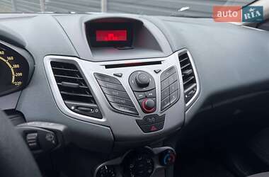 Хэтчбек Ford Fiesta 2008 в 