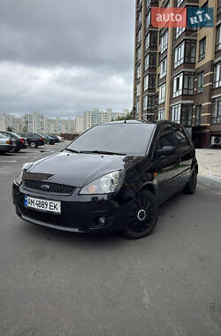 Хетчбек Ford Fiesta 2006 в Чернігові