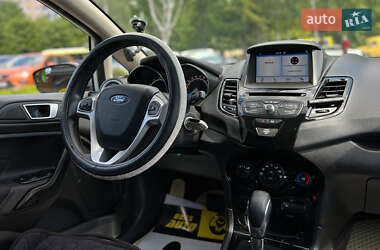 Хэтчбек Ford Fiesta 2019 в 