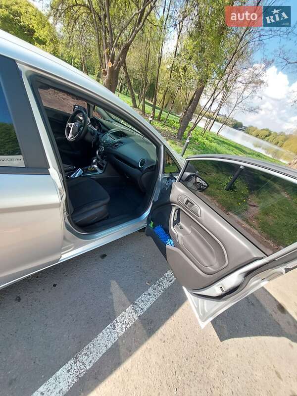 Седан Ford Fiesta 2019 в Ровно