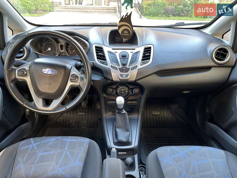 Седан Ford Fiesta 2012 в Києві