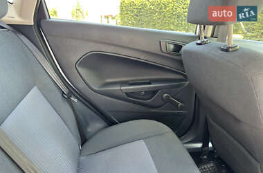 Хэтчбек Ford Fiesta 2012 в 