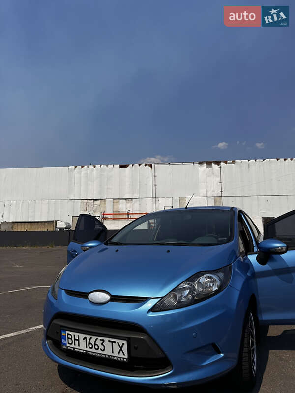 Хэтчбек Ford Fiesta 2010 в Одессе