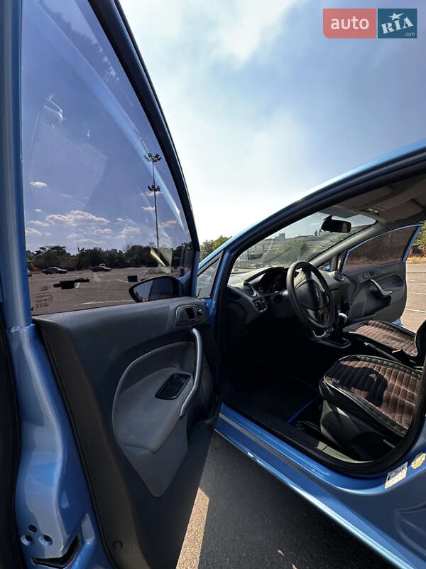Хэтчбек Ford Fiesta 2010 в Одессе