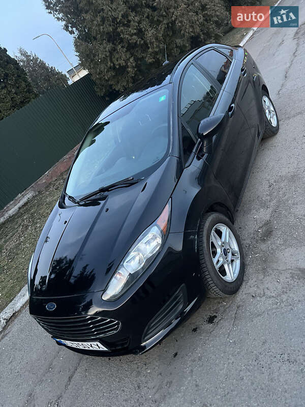 Седан Ford Fiesta 2018 в Львове
