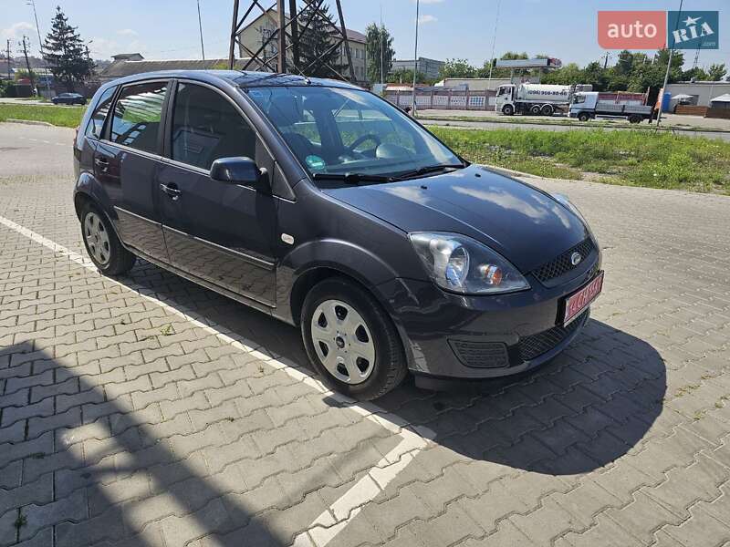 Хэтчбек Ford Fiesta 2008 в Виннице