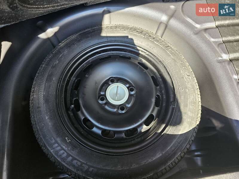 Хэтчбек Ford Fiesta 2008 в Виннице