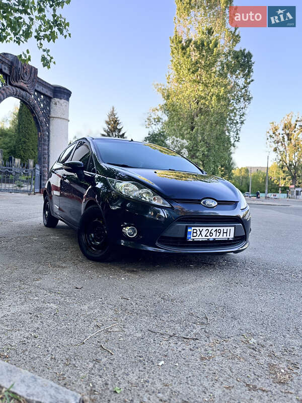 Хэтчбек Ford Fiesta 2012 в Киеве