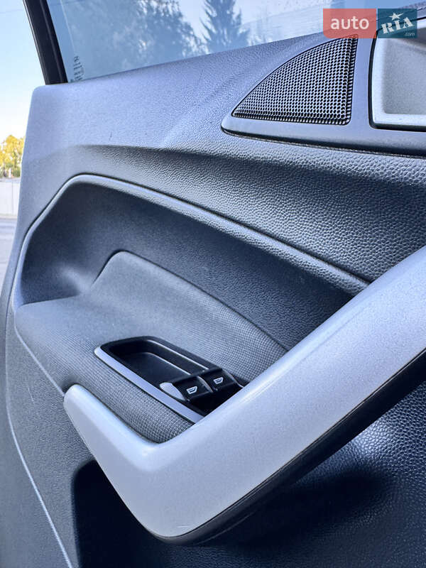 Хэтчбек Ford Fiesta 2012 в Киеве