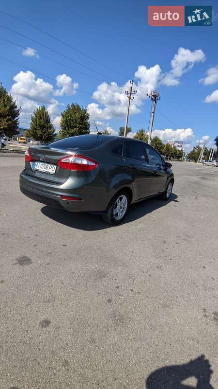 Седан Ford Fiesta 2018 в Буче