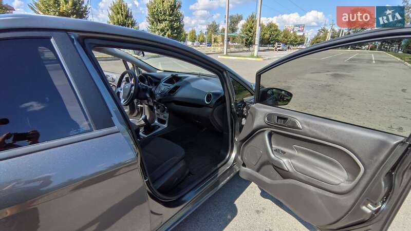 Седан Ford Fiesta 2018 в Буче