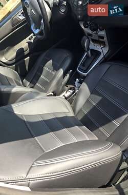 Седан Ford Fiesta 2014 в 