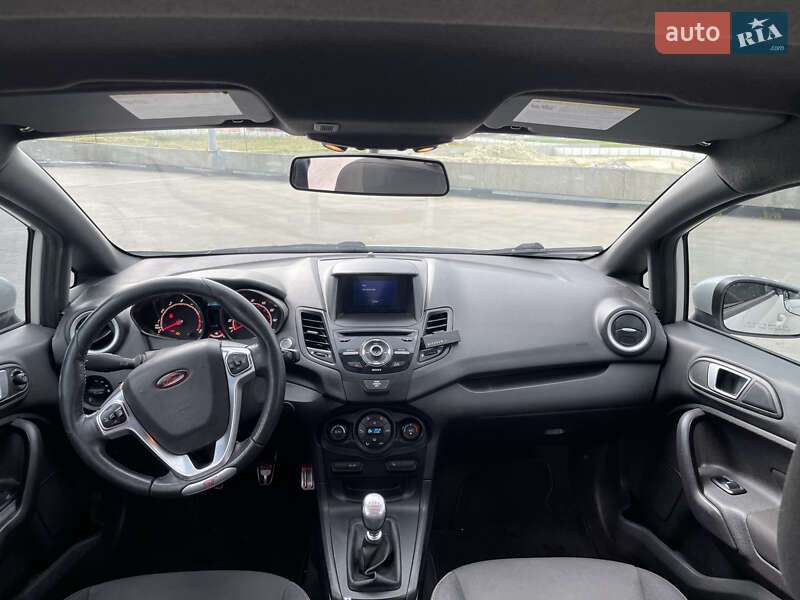 Хэтчбек Ford Fiesta 2016 в Львове фото 24 Хэтчбек Ford Fiesta 2016 в Львове