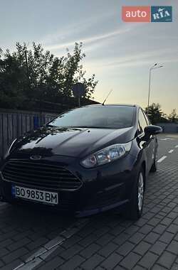 Хэтчбек Ford Fiesta 2013 в 