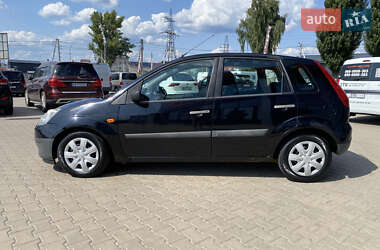 Хэтчбек Ford Fiesta 2006 в 