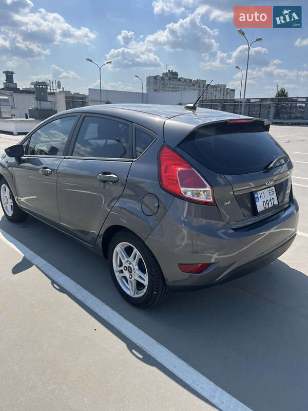 Хэтчбек Ford Fiesta 2018 в Киеве