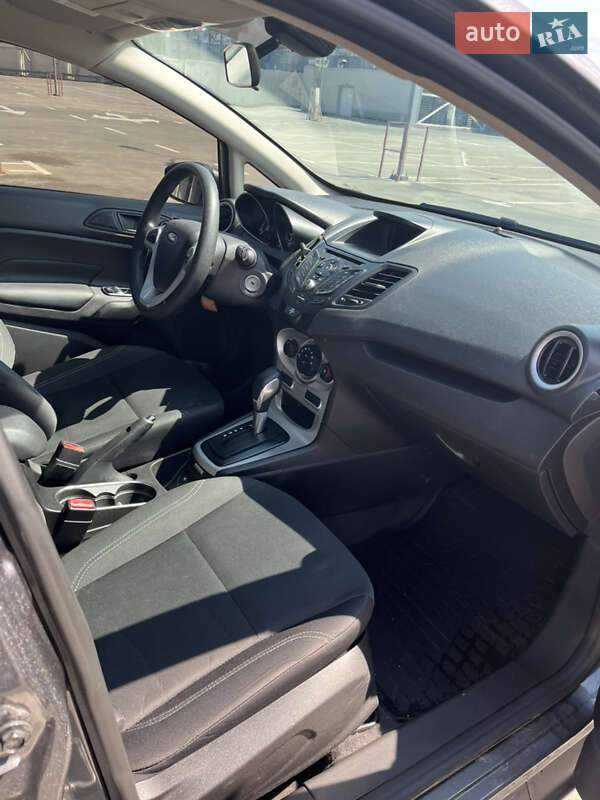 Хэтчбек Ford Fiesta 2018 в Киеве