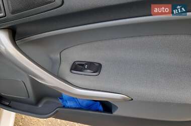 Хэтчбек Ford Fiesta 2010 в 