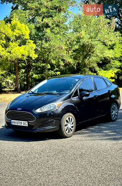 Седан Ford Fiesta 2014 в Одесі