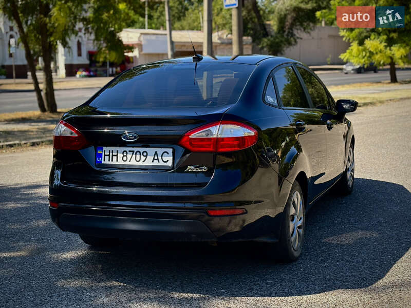 Седан Ford Fiesta 2014 в Одессе