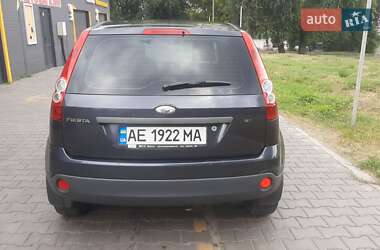 Хэтчбек Ford Fiesta 2007 в 