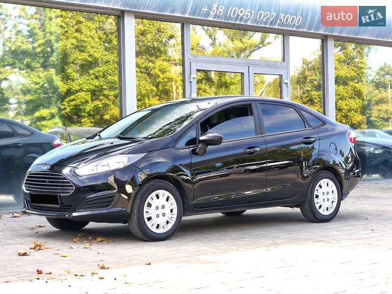 Седан Ford Fiesta 2018 в Днепре