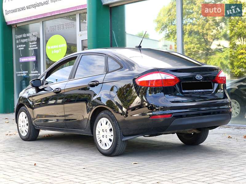Седан Ford Fiesta 2018 в Днепре