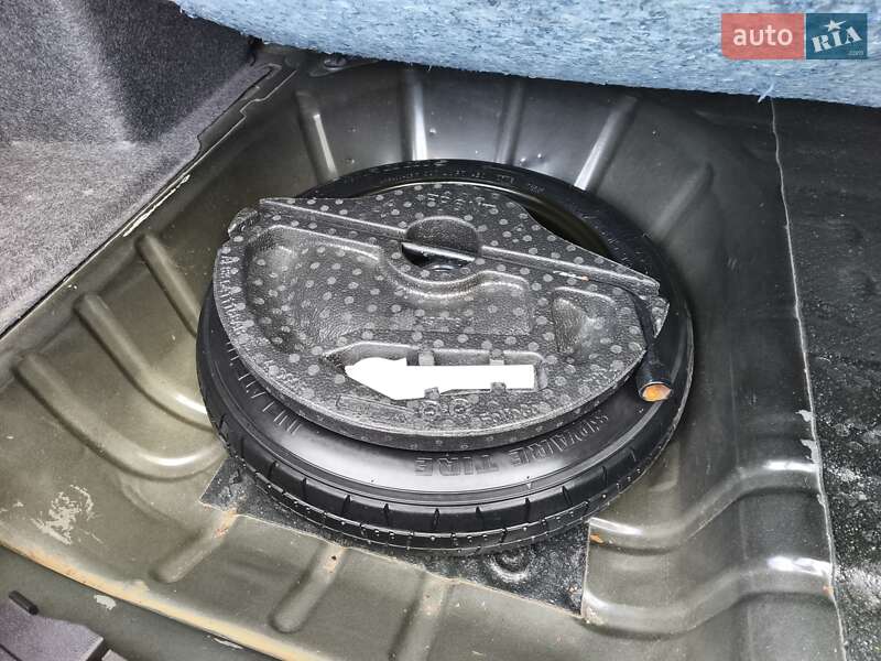 Седан Ford Fiesta 2018 в Днепре