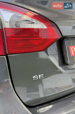 Седан Ford Fiesta 2014 в 