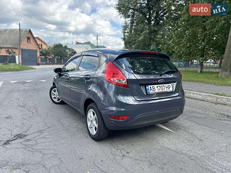 Хэтчбек Ford Fiesta 2011 в Виннице