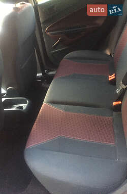 Хэтчбек Ford Fiesta 2010 в 