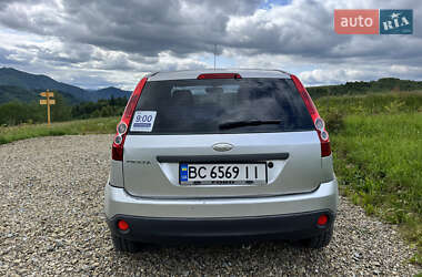 Хэтчбек Ford Fiesta 2008 в 
