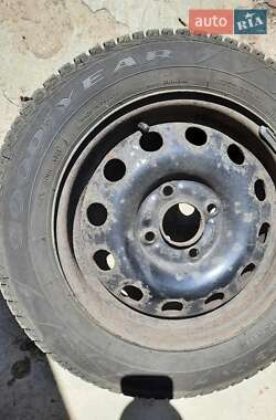 Хэтчбек Ford Fiesta 2006 в 