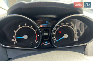 Хэтчбек Ford Fiesta 2013 в 