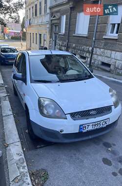 Хэтчбек Ford Fiesta 2007 в 