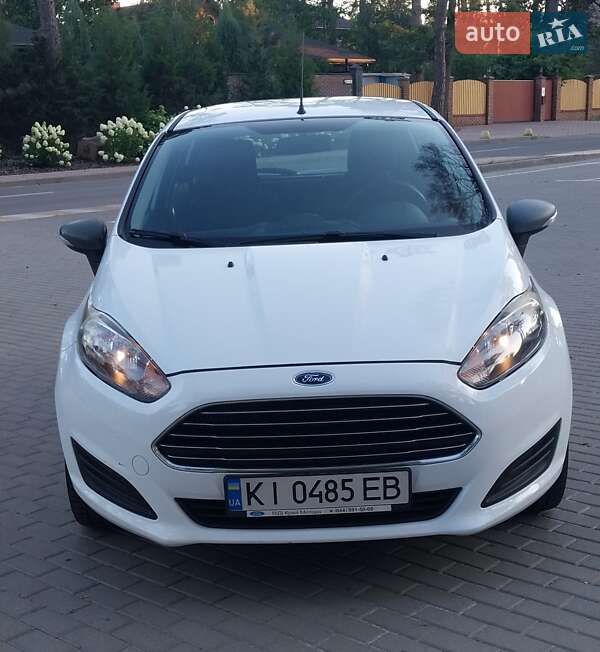 Хэтчбек Ford Fiesta 2013 в Гостомеле фото 2 Хэтчбек Ford Fiesta 2013 в Гостомеле