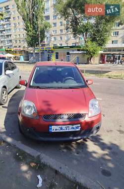 Хэтчбек Ford Fiesta 2007 в 