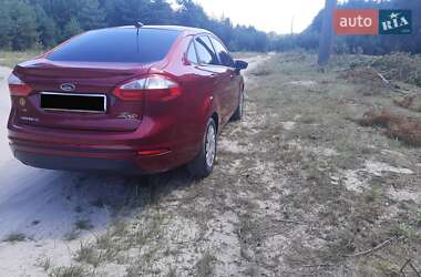 Седан Ford Fiesta 2013 в Славуті