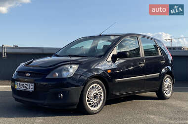 Хэтчбек Ford Fiesta 2008 в Киеве