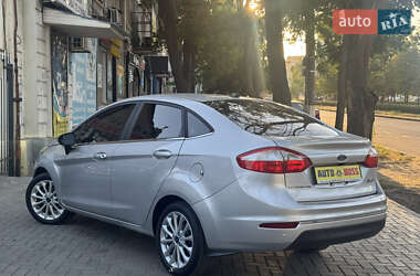 Седан Ford Fiesta 2017 в 