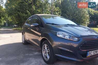 Хэтчбек Ford Fiesta 2018 в 