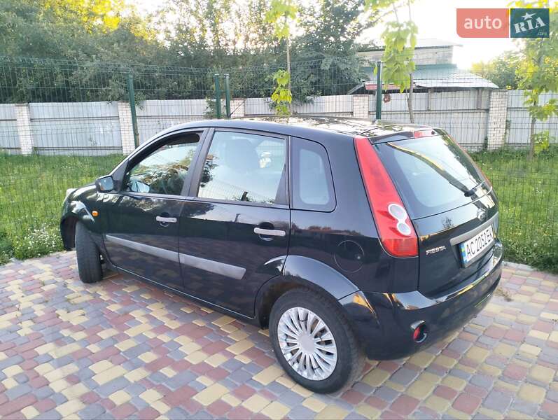 Хэтчбек Ford Fiesta 2007 в Василькове