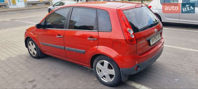 Хэтчбек Ford Fiesta 2008 в Львове