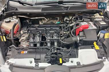 Хэтчбек Ford Fiesta 2011 в 